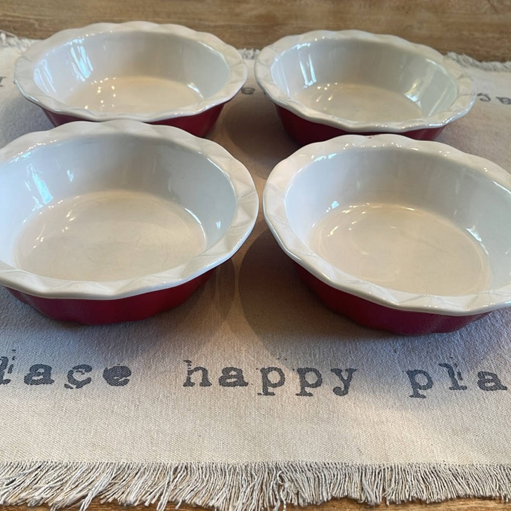 POT PIE STONEWARE Personal Size/Red/fluted edges/deep dish/microwave, oven